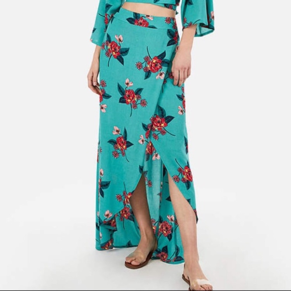 Express 🌺 Tropical Maxi Skirt